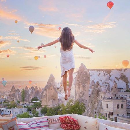 גורמה Cappadocia Cave Suites Adult Only מראה חיצוני תמונה