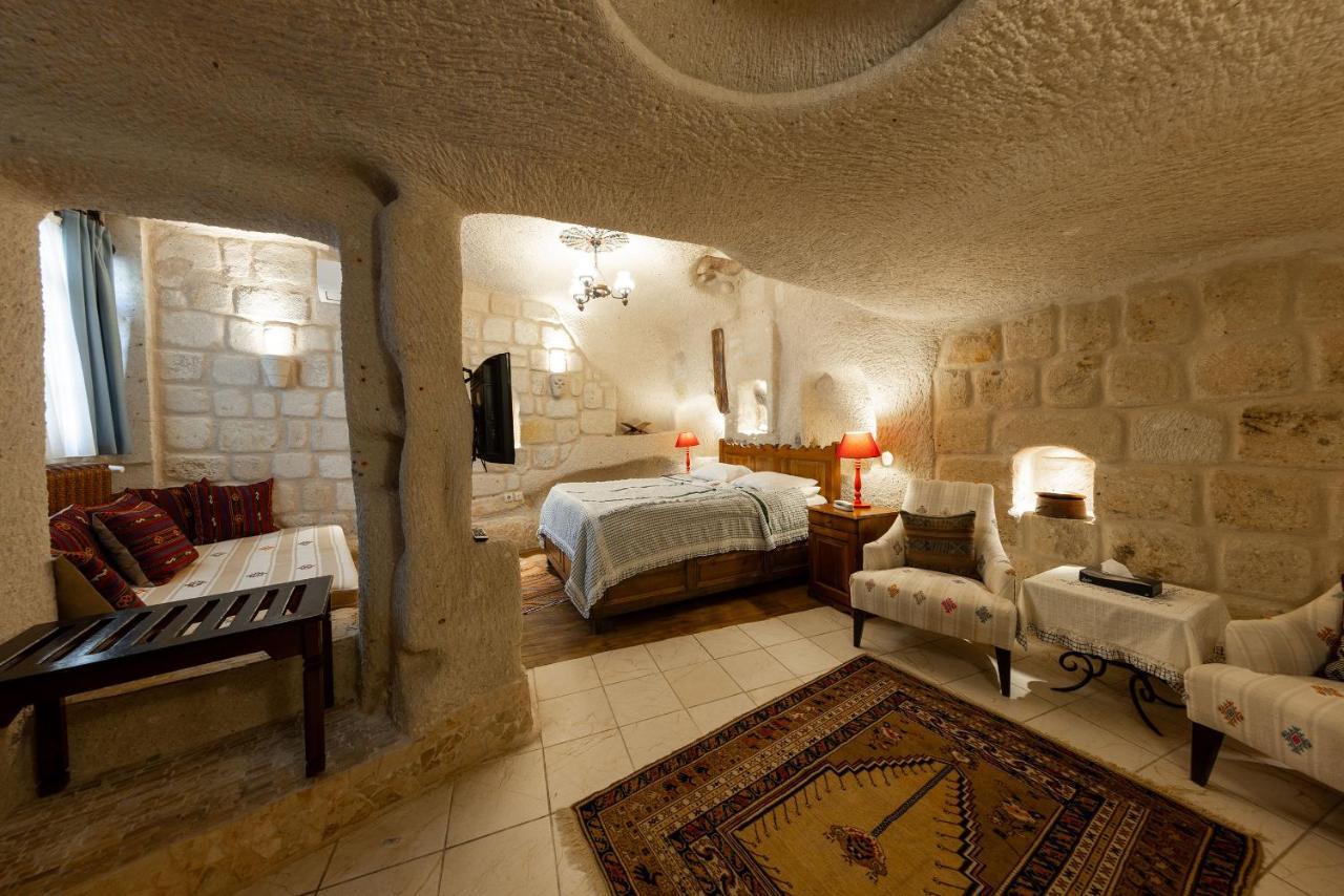 גורמה Cappadocia Cave Suites Adult Only מראה חיצוני תמונה