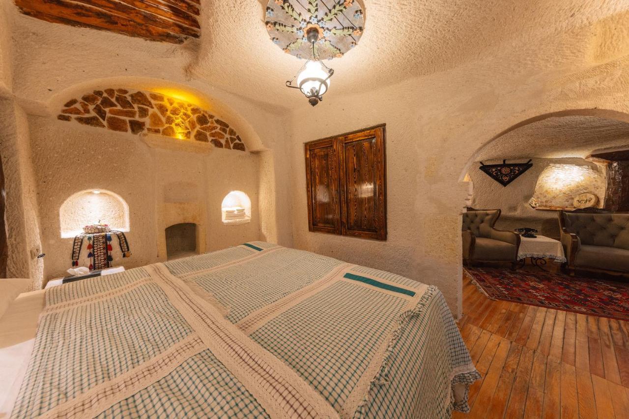 גורמה Cappadocia Cave Suites Adult Only מראה חיצוני תמונה