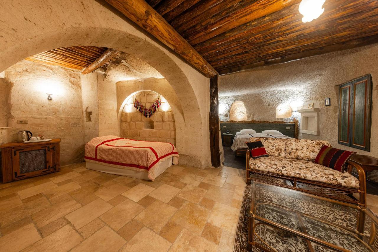 גורמה Cappadocia Cave Suites Adult Only מראה חיצוני תמונה