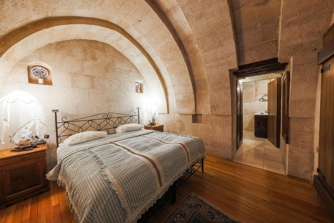 גורמה Cappadocia Cave Suites Adult Only מראה חיצוני תמונה