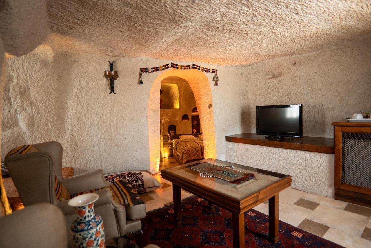 גורמה Cappadocia Cave Suites Adult Only מראה חיצוני תמונה