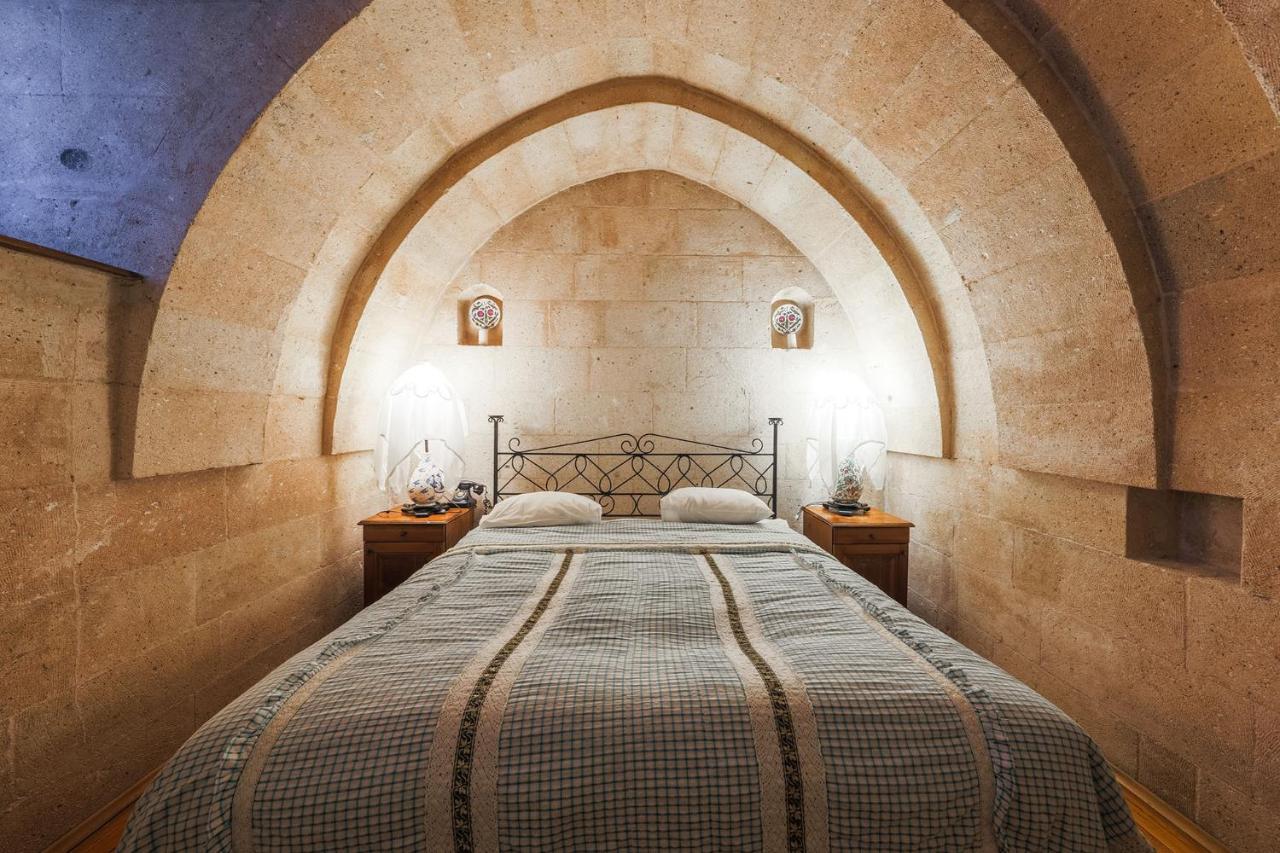 גורמה Cappadocia Cave Suites Adult Only מראה חיצוני תמונה