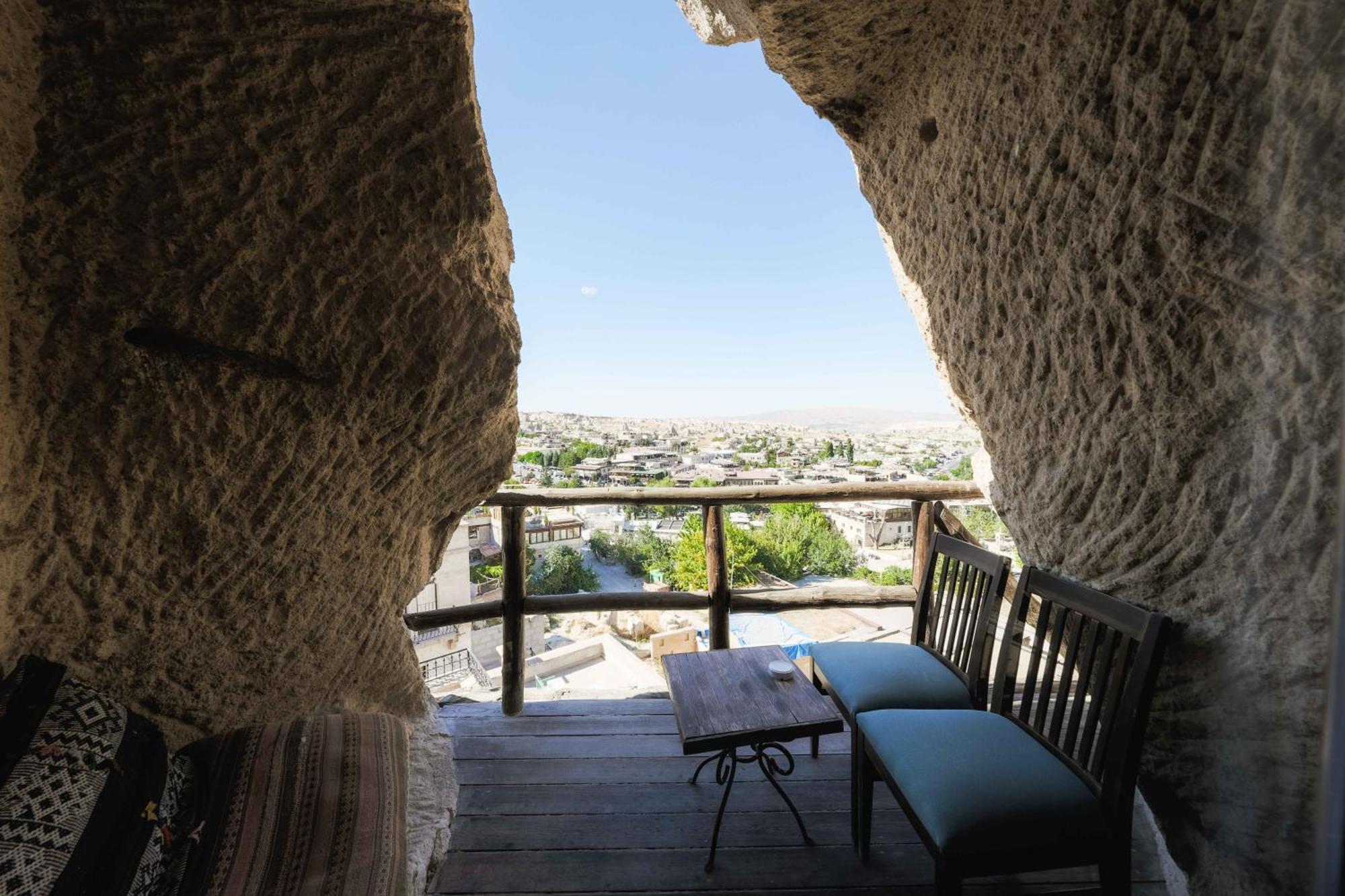 גורמה Cappadocia Cave Suites Adult Only מראה חיצוני תמונה