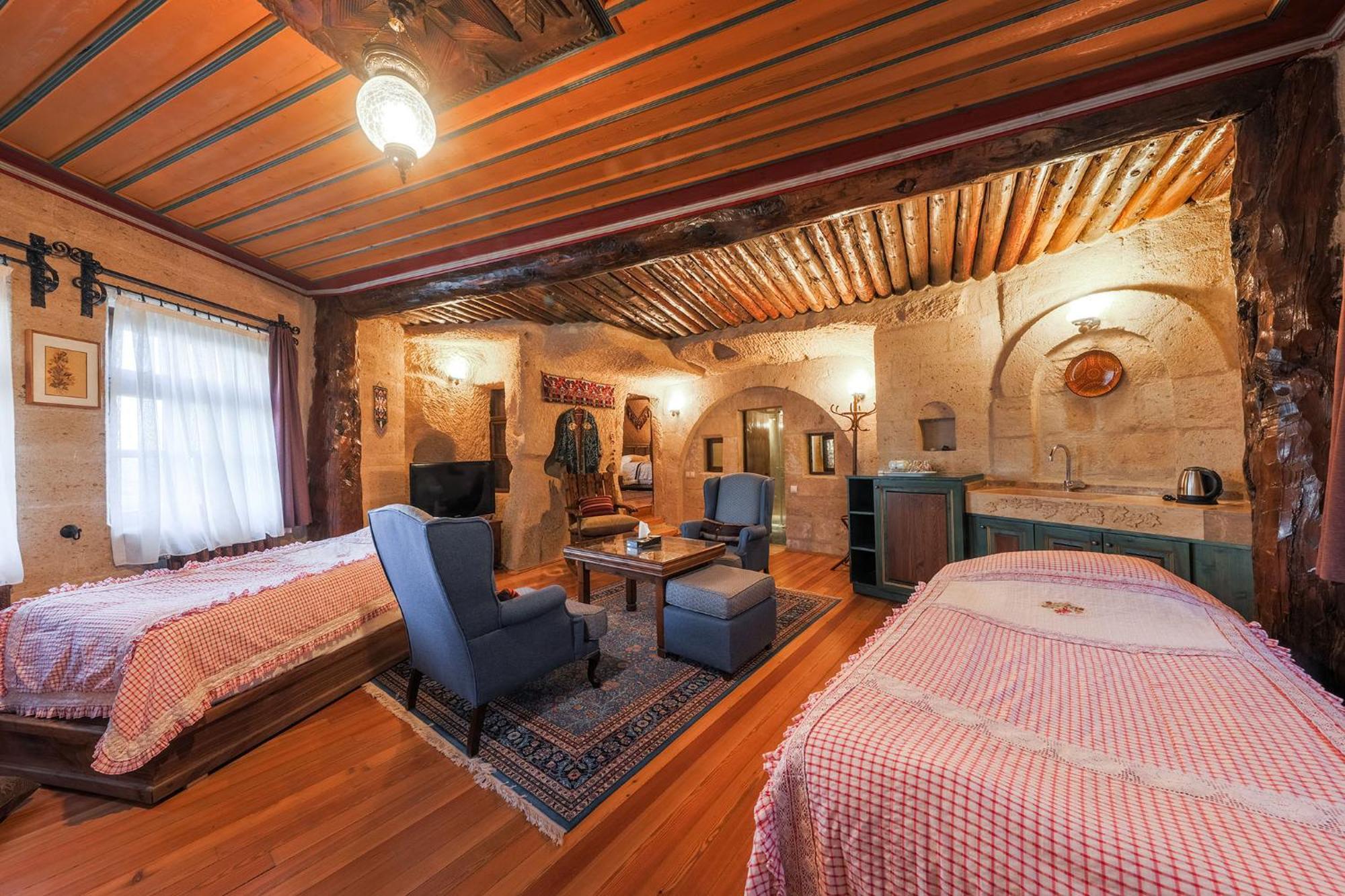 גורמה Cappadocia Cave Suites Adult Only מראה חיצוני תמונה